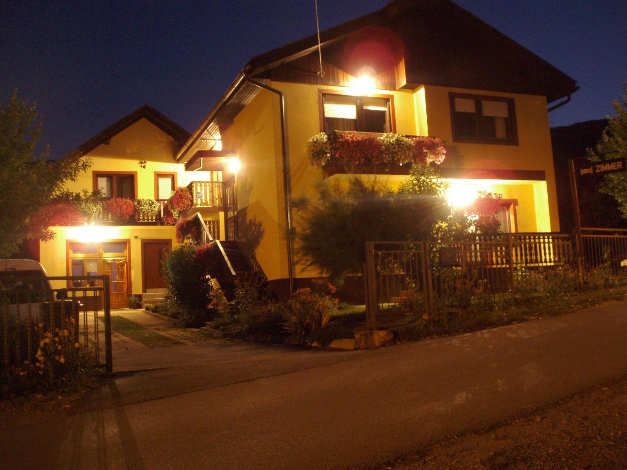 St George B&B Korenica Εξωτερικό φωτογραφία