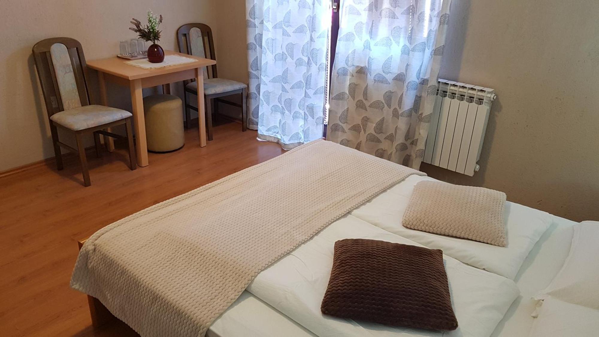 St George B&B Korenica Δωμάτιο φωτογραφία