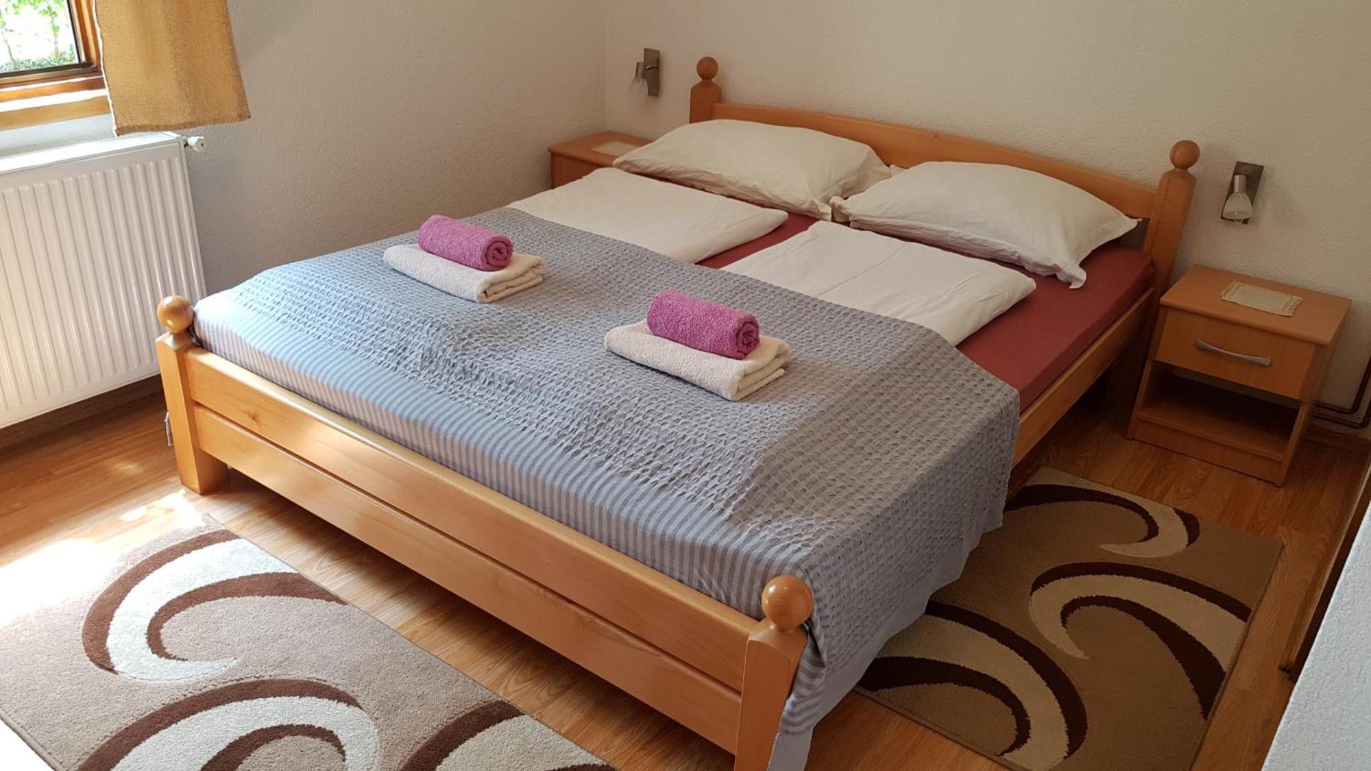 St George B&B Korenica Δωμάτιο φωτογραφία