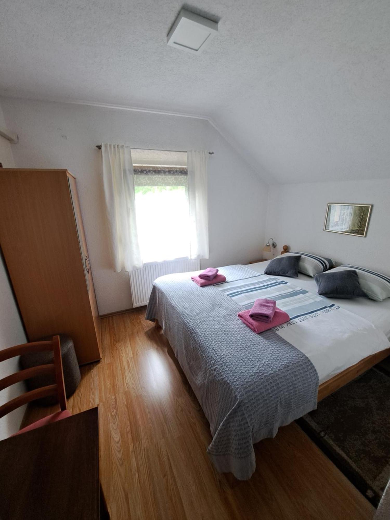 St George B&B Korenica Εξωτερικό φωτογραφία