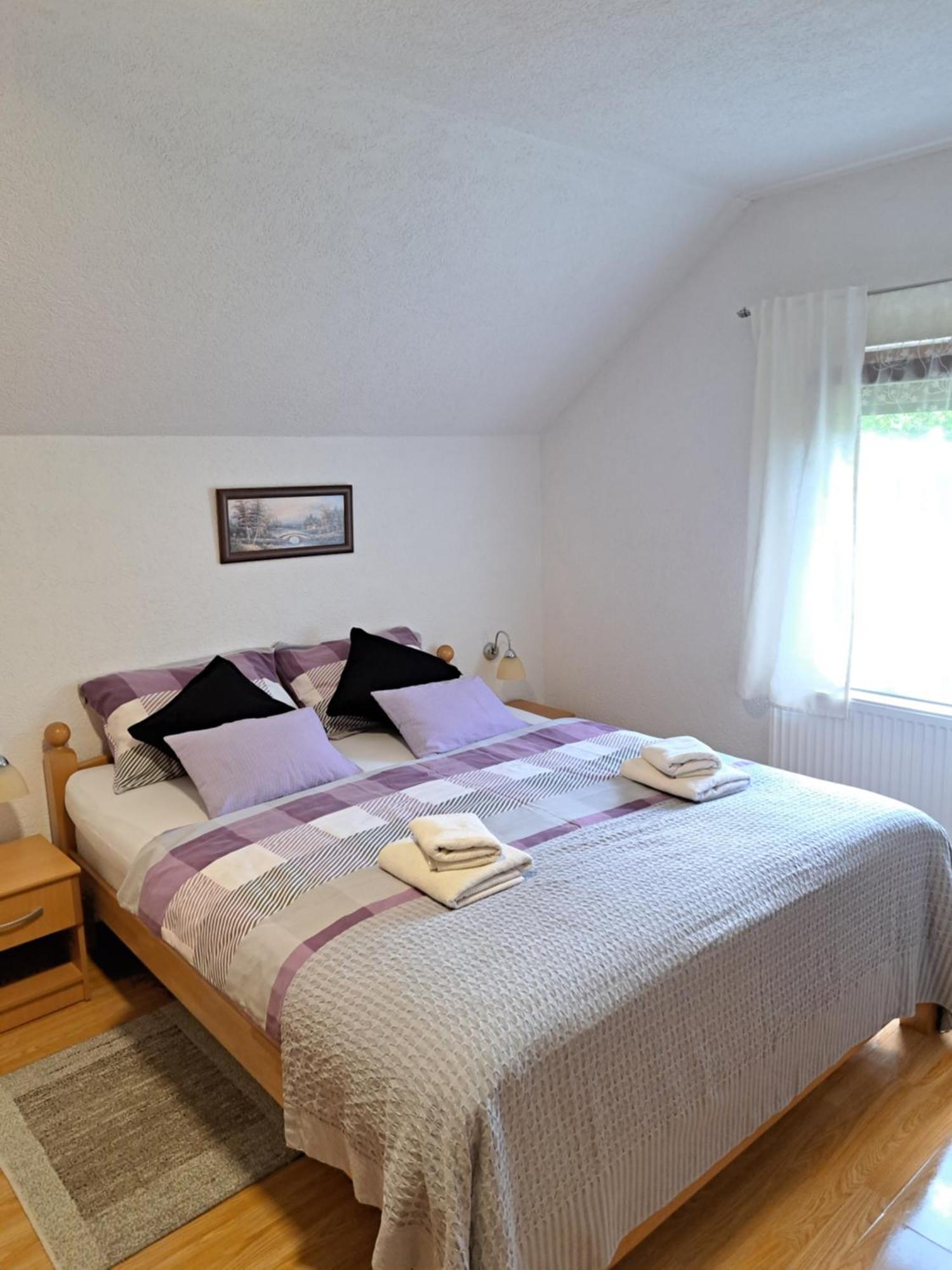 St George B&B Korenica Εξωτερικό φωτογραφία