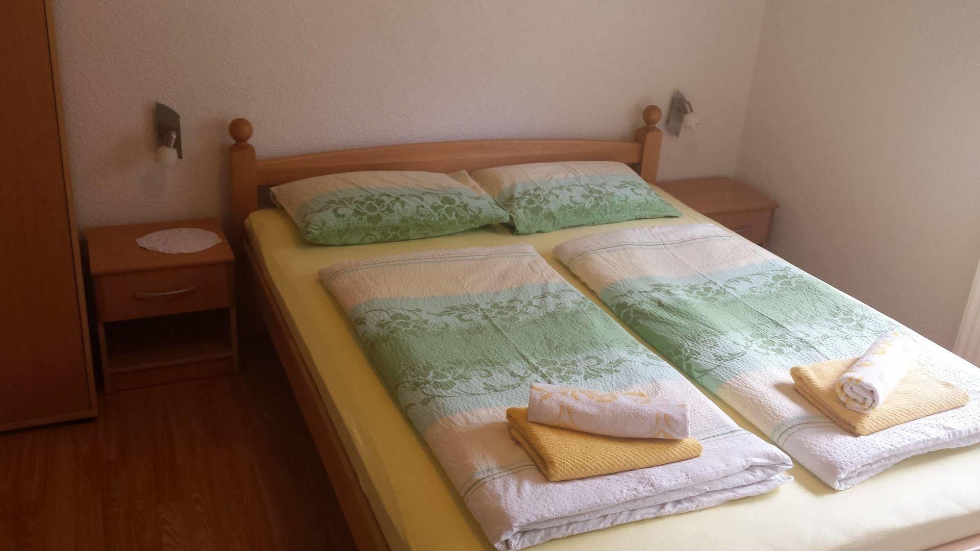 St George B&B Korenica Εξωτερικό φωτογραφία