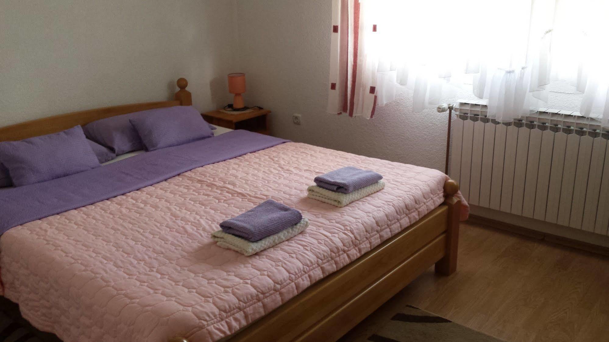 St George B&B Korenica Εξωτερικό φωτογραφία