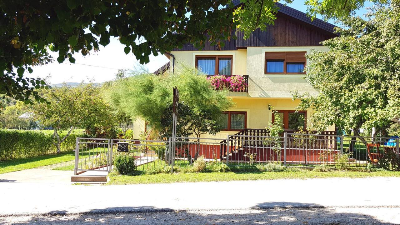 St George B&B Korenica Εξωτερικό φωτογραφία