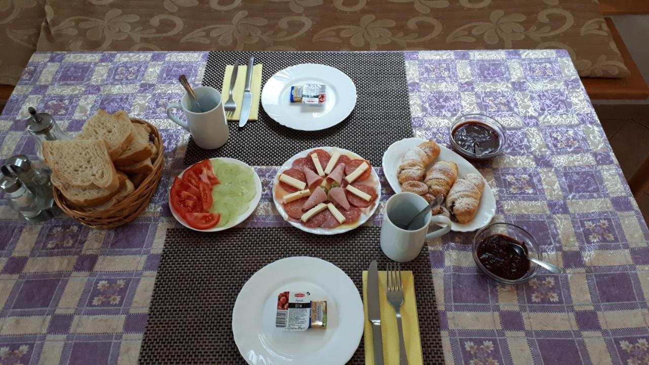 St George B&B Korenica Εξωτερικό φωτογραφία